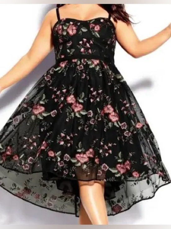 City Chic Dresses & Skirts - City chick convertible, strapless floral sequin brocade corset dress